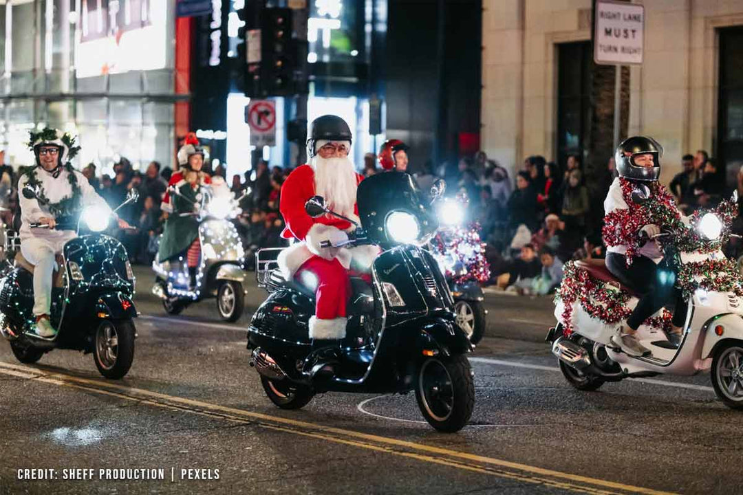 Make Your Santa’s Parade of Lights Experience Better with Stylish and Durable Stainless Steel Tumblers