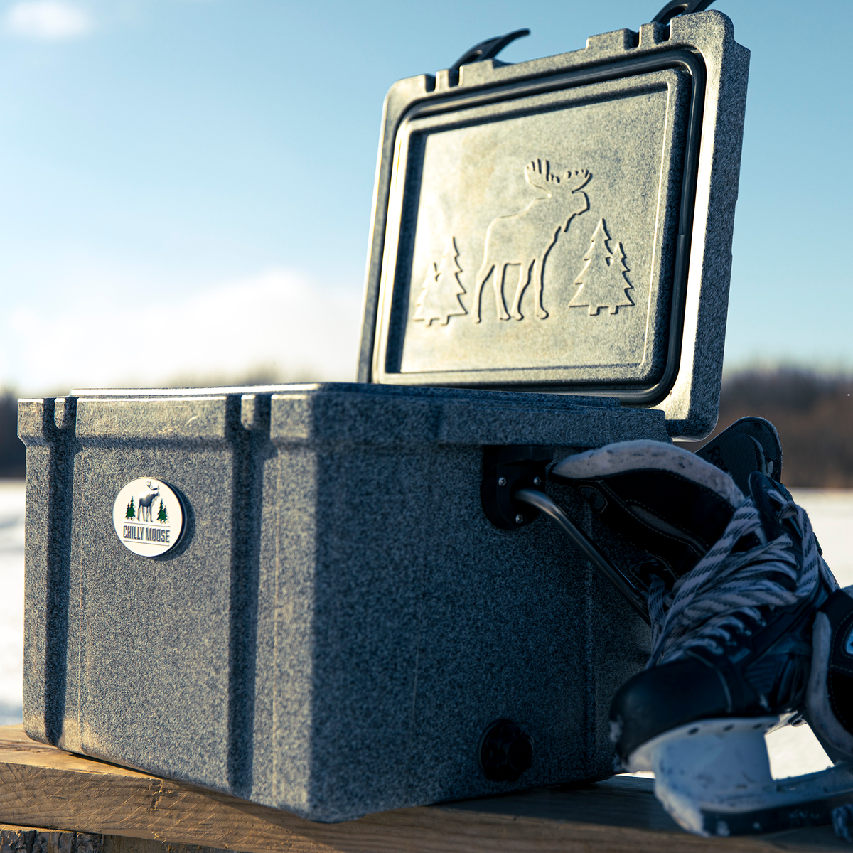 25L Chilly Ice Box Cooler – Chilly Moose – Lifestyle lid open showing embossed moose scene #colour_common