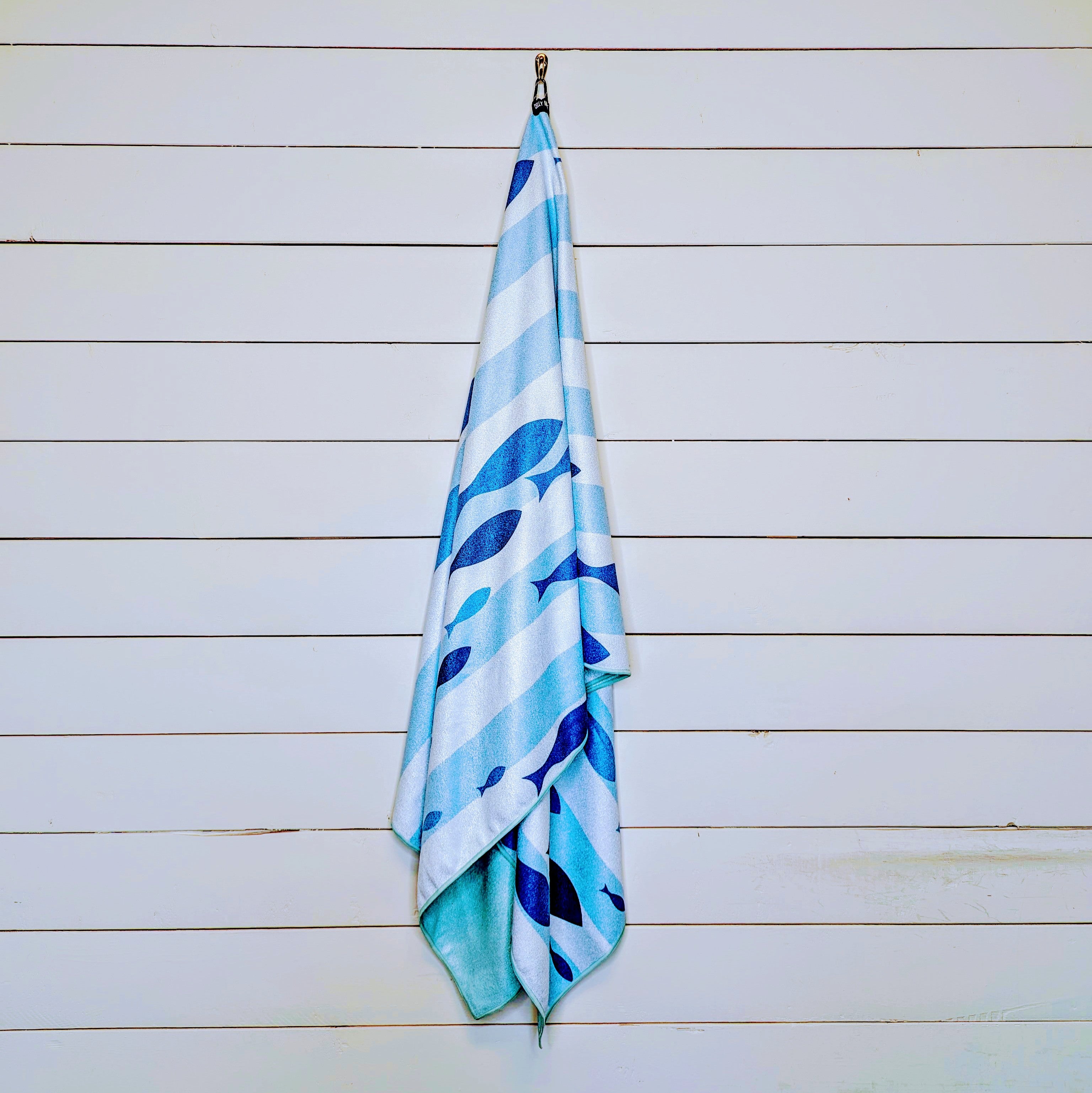 Sandbanks Quick Dry Travel Towel | Towels | Chilly Moose