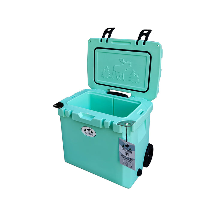 35L Wheeled Explorer Ice Box Open Box in Southampton – Chilly Moose – front view closed #colour_southampton