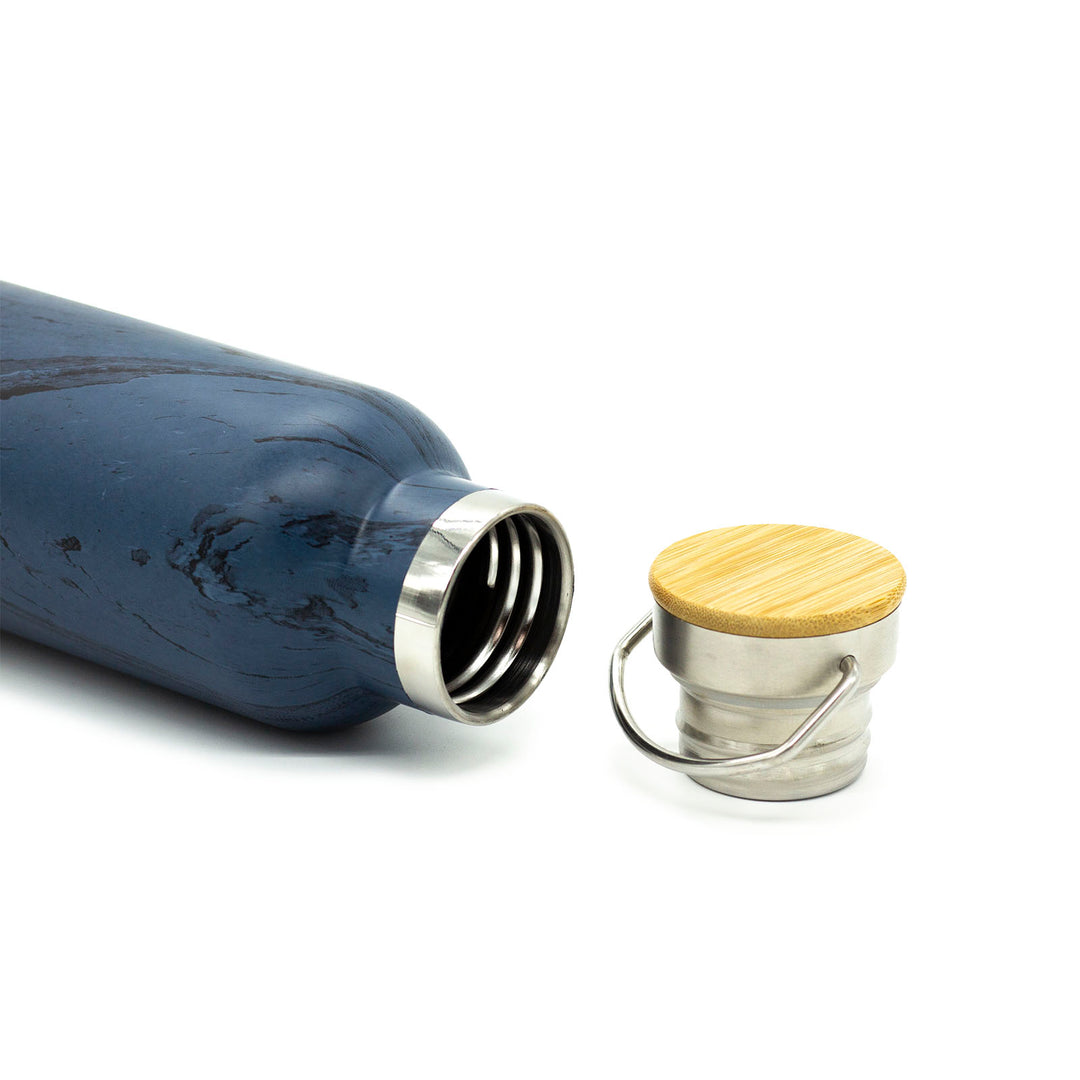 25oz Ontario Parks Turtle Bottle – Chilly Moose – Blue wood grain bottle and bamboo lid separated on white #colour_blue